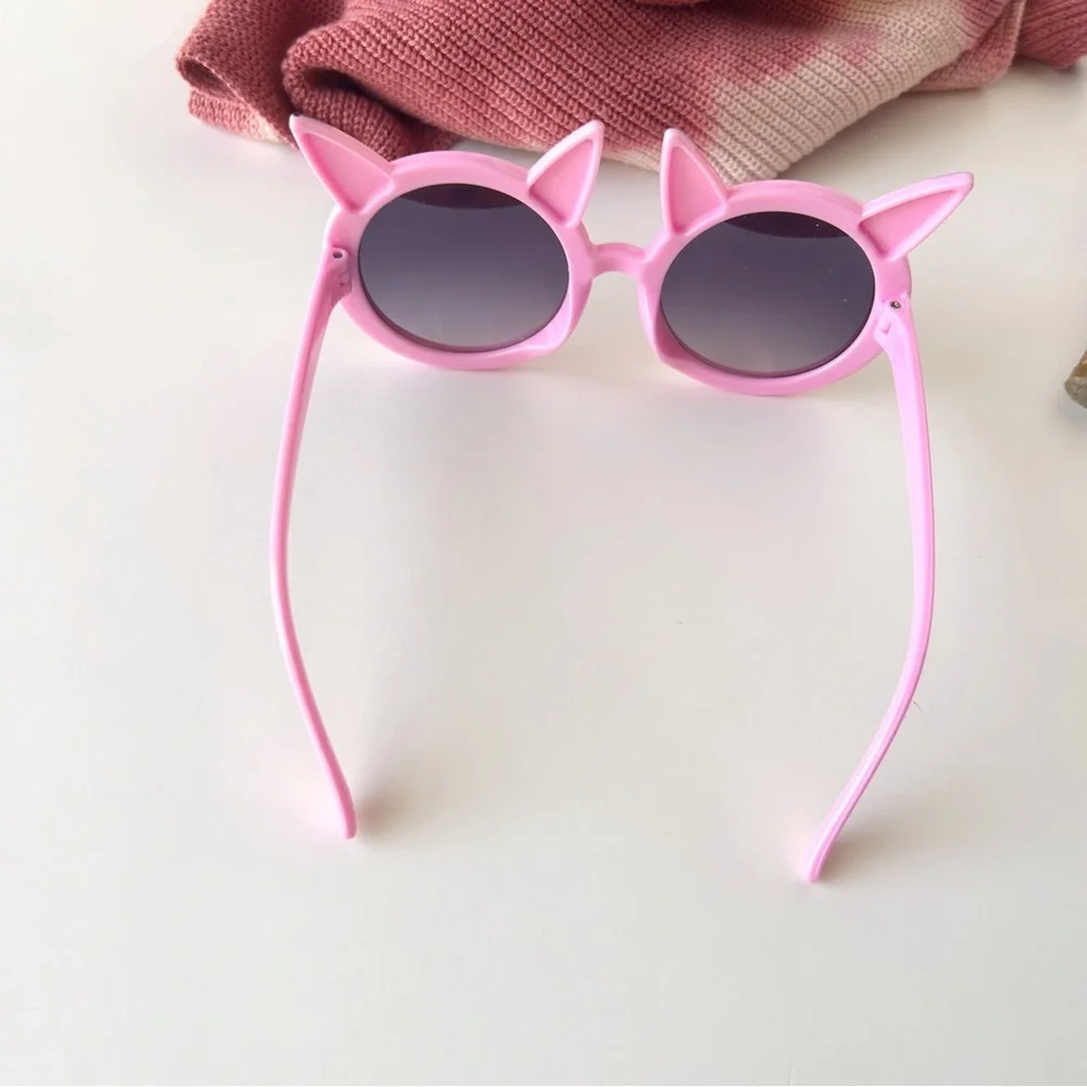 3/$20 NWT Kids Pink Cartoon Sunglasses